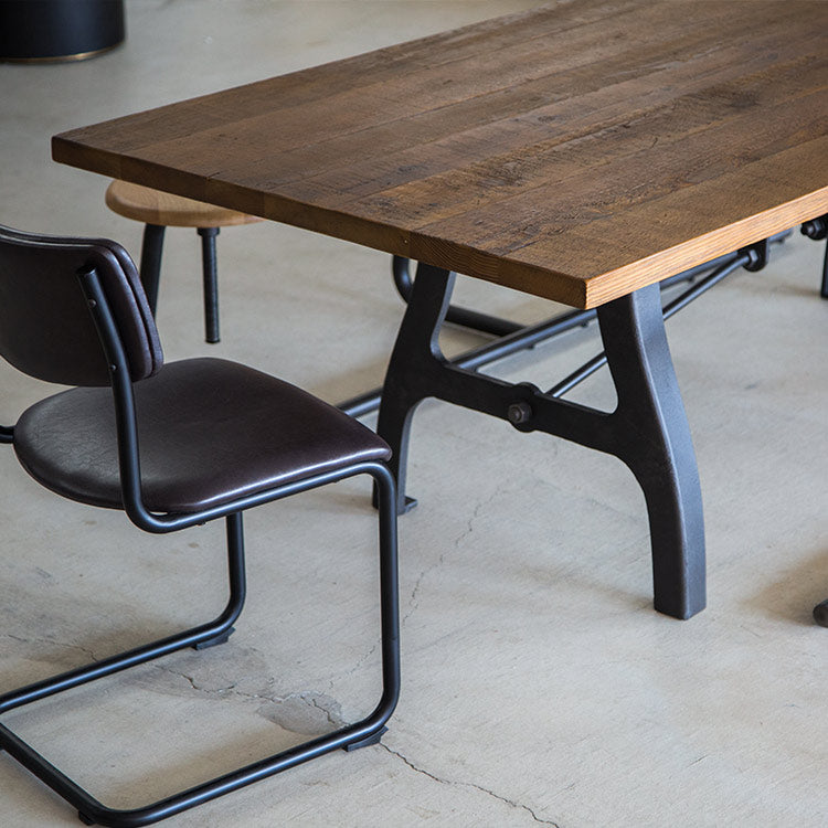 クランキー ダイニングテーブル | 家具・インテリア通販サイト CRASH