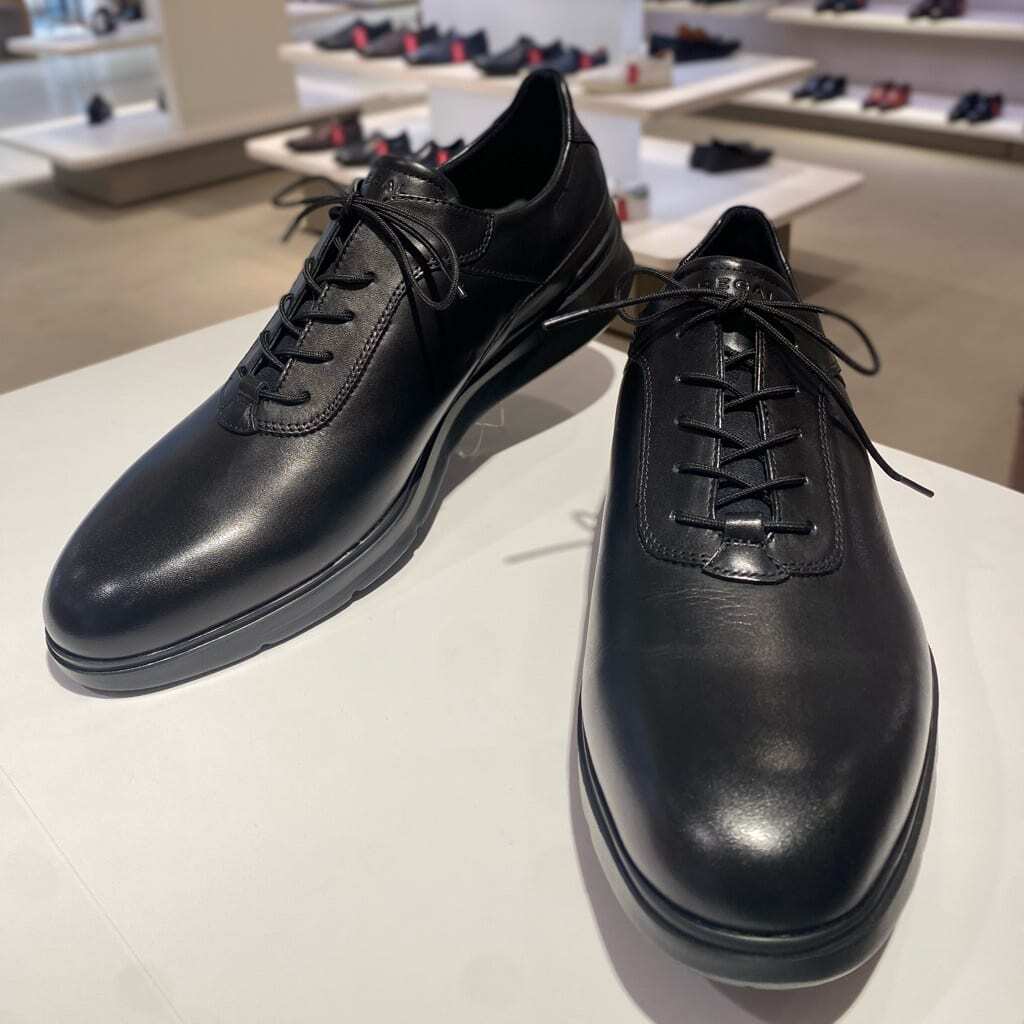 ビジネスカジュアル向けの『ドレススニーカー』 | 靴のリーガル