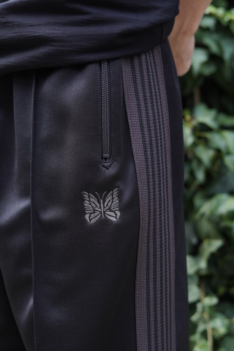 サイズ比較】NEEDLESトラックパンツ履いてみました。 / スタッフブログ