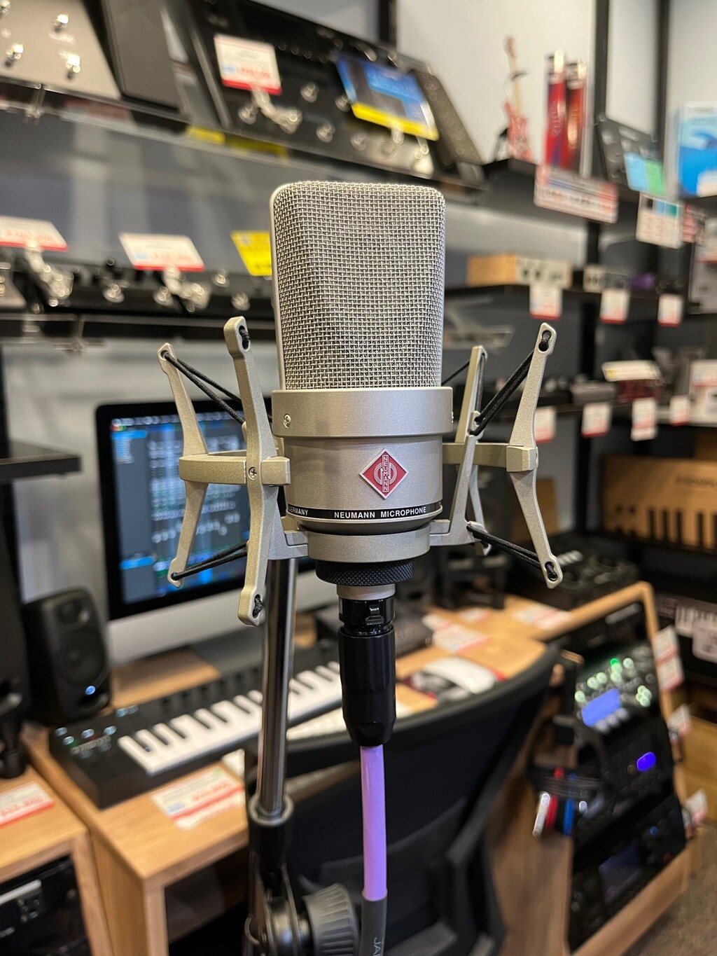 NEUMANN TLM 103 (国内正規品3年保証)(ノイマン)(TLM103)(単一指向性