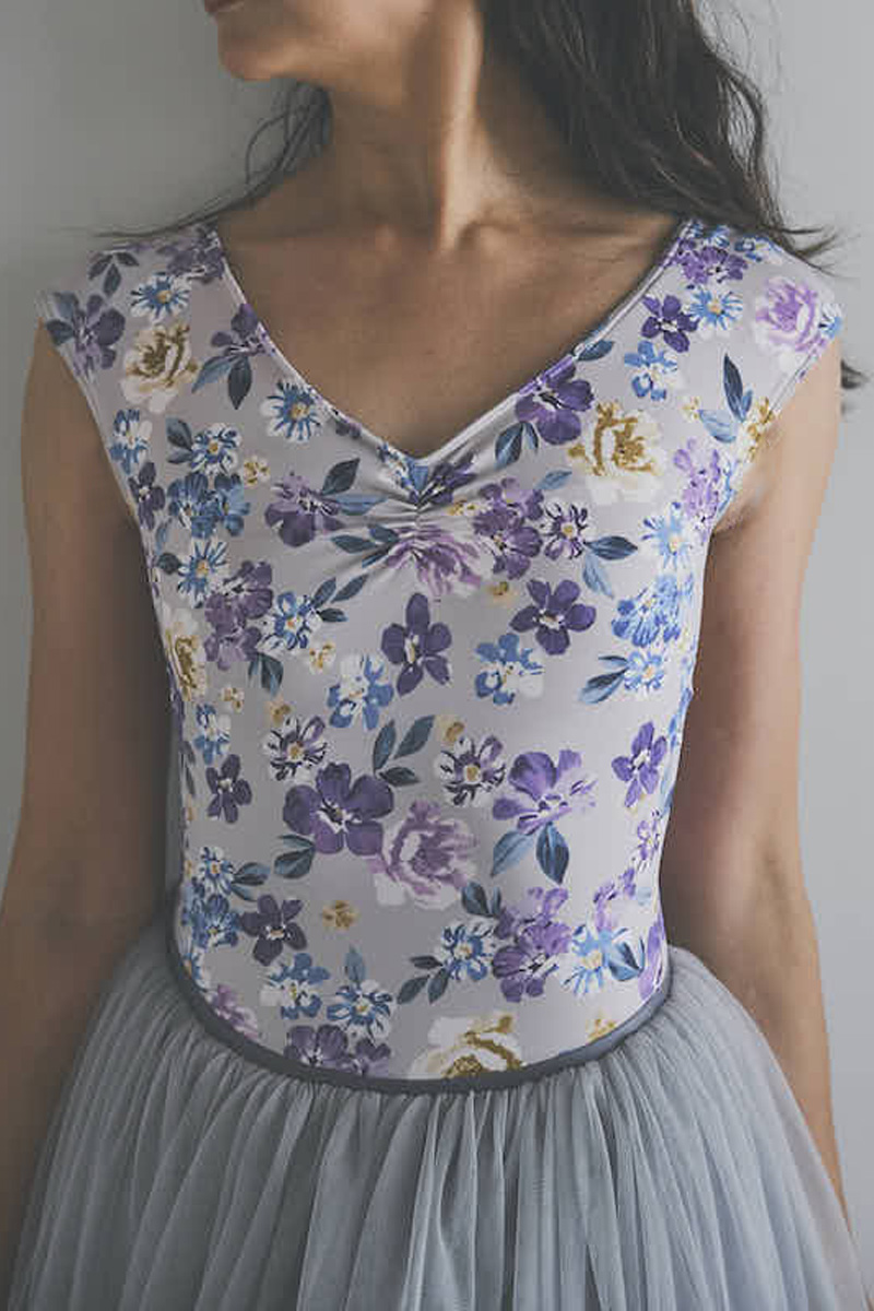 stina / type zero butterfly / Bloomverse beige