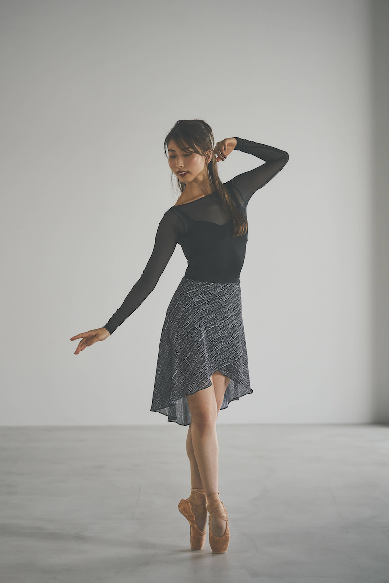 stina / black tweed wrap skirt