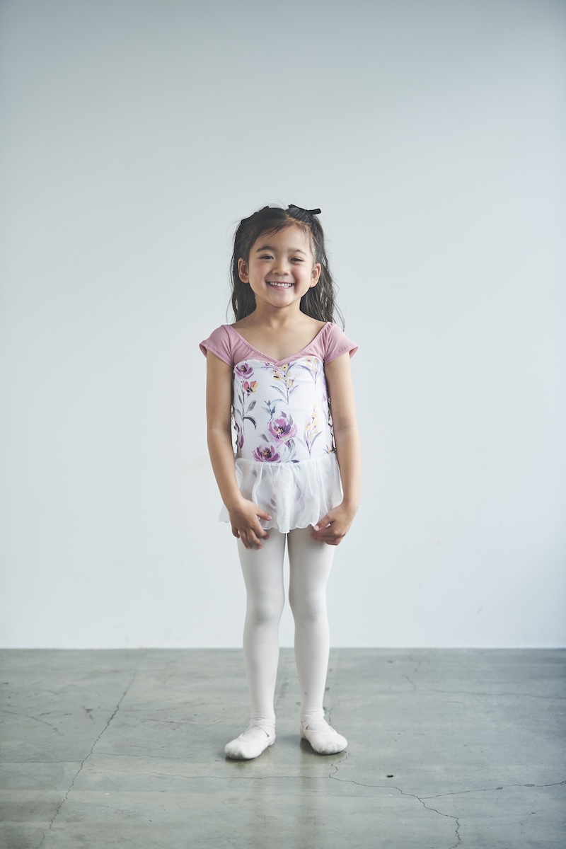 stina / type H half sleeve / luminous white / kids / girl
