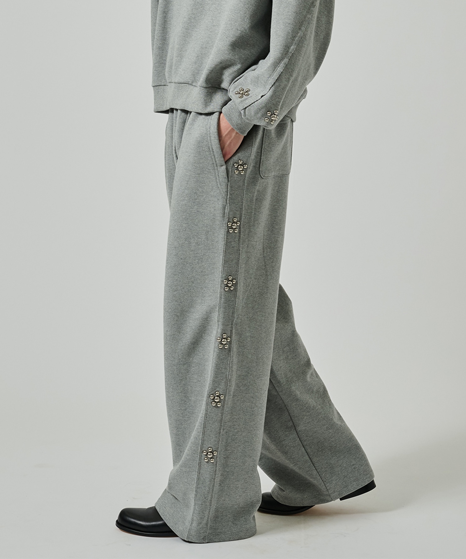 RAMPONI SWEAT PANTS | DISCOVERED