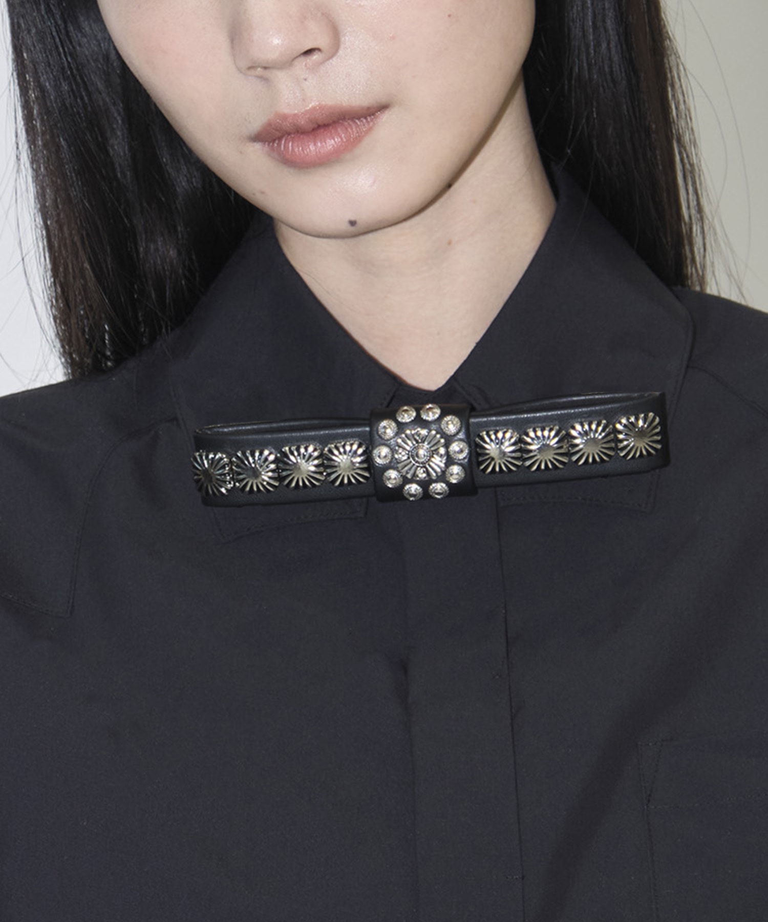 Metal ribbon clip tie(FREE BLACK): TOGA: WOMENS｜ STUDIOUS ONLINE