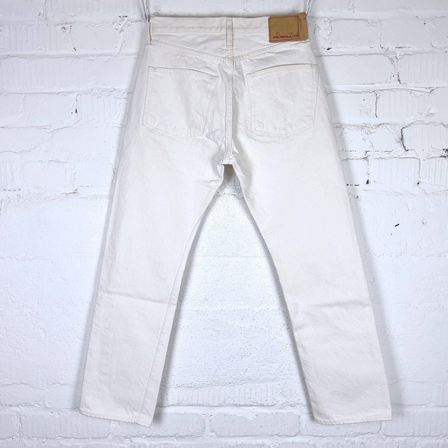 710 aa white - limited edition | resolute | made in japan – stuf|f