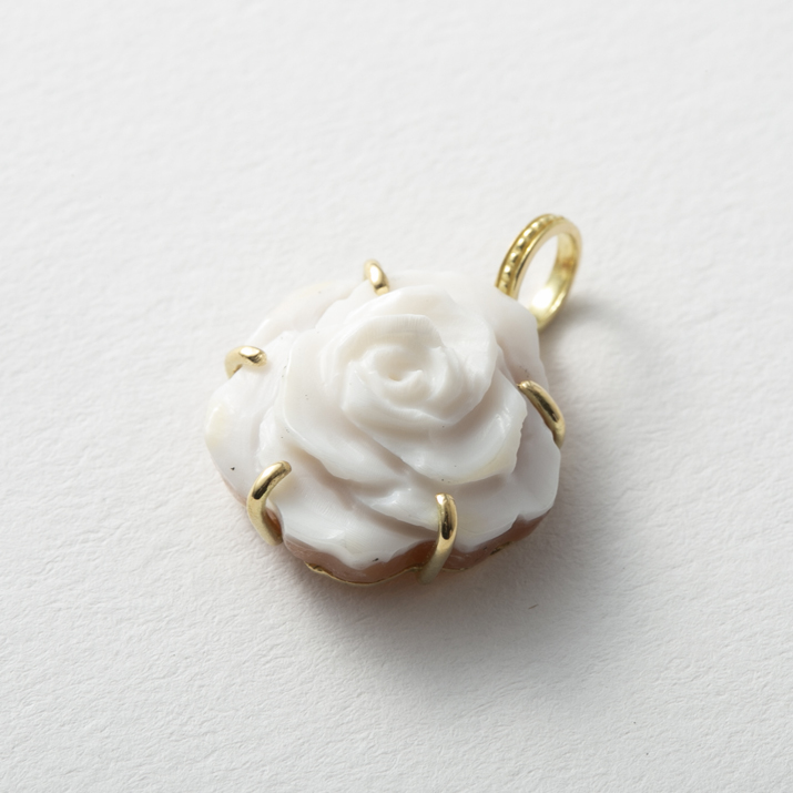 La mascotte 18K コンクシェル カメオ小鳥のトップ La mascotte 18K