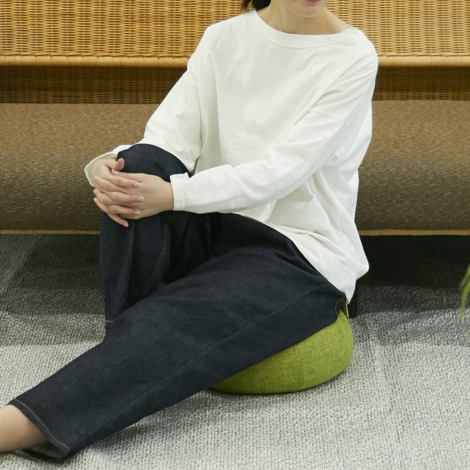 エアロライフ/コロンコロン フィットネスクッション -座って揺れるだけ