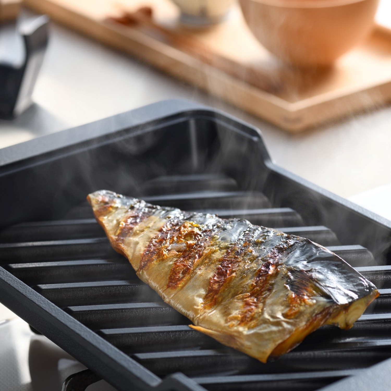 AUX/大人の焼き魚 炭グリル -ふっくら皮パリッ！焼き魚の理想を叶える