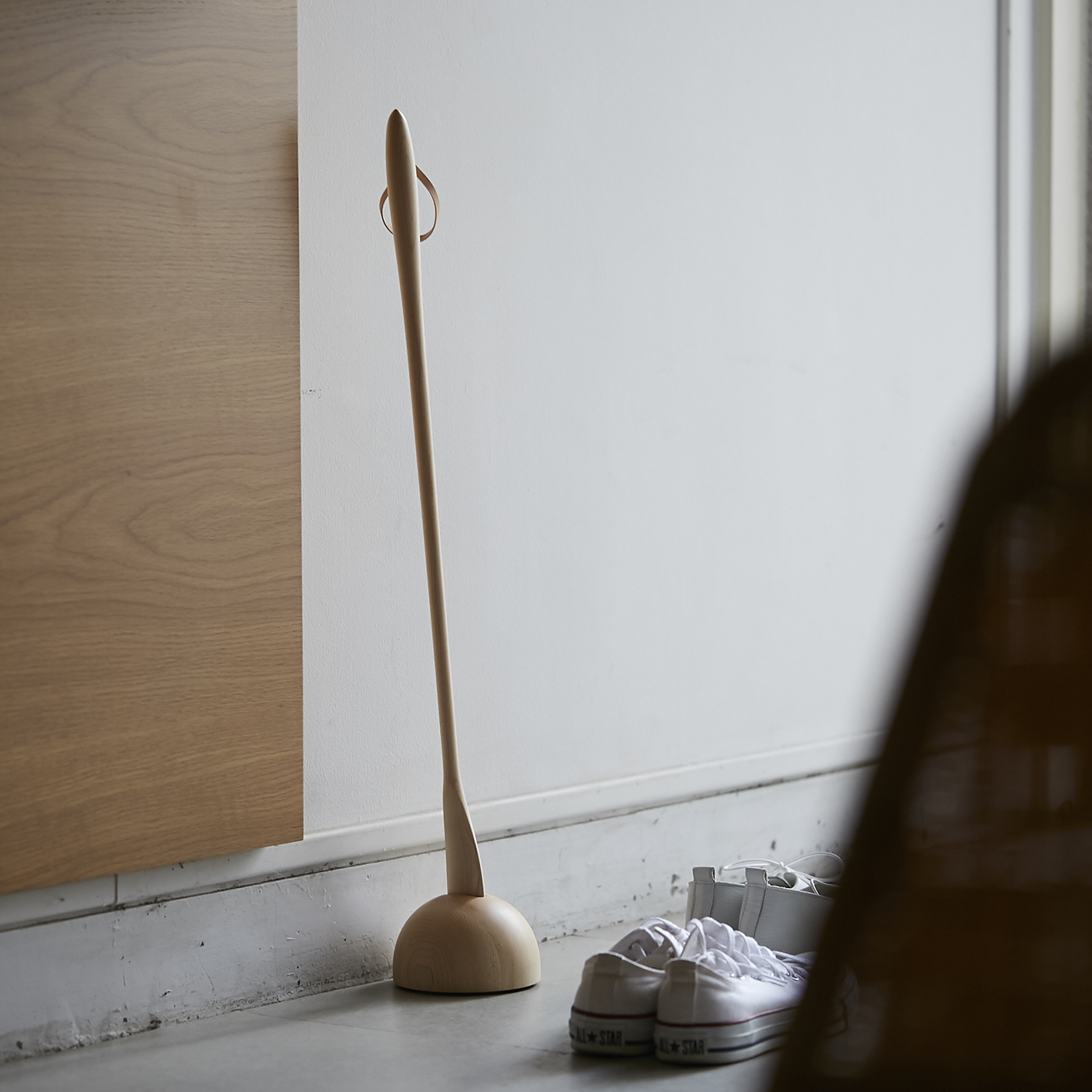 cosine/靴べら L ウォルナット -芸術的な美しさのロングサイズ靴べら