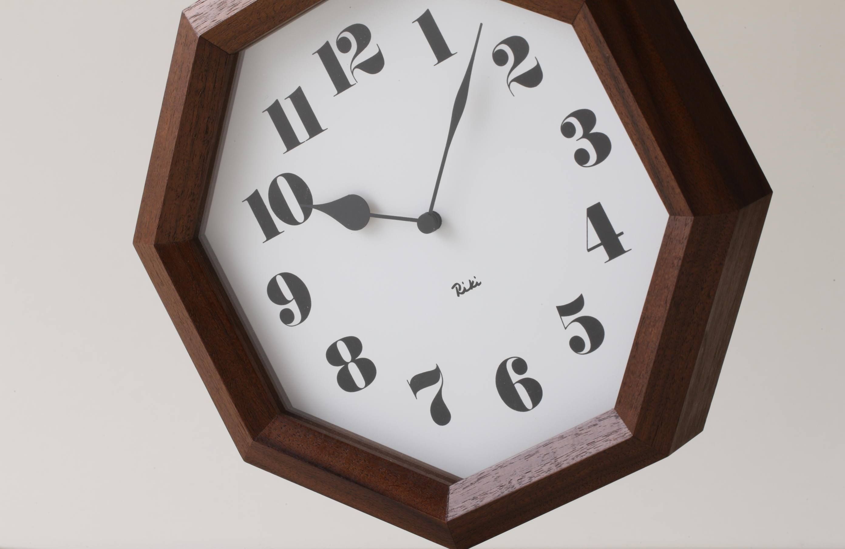 Lemnos/八角の時計 -渡辺力がリデザインした八角の時計 - スタイルストア