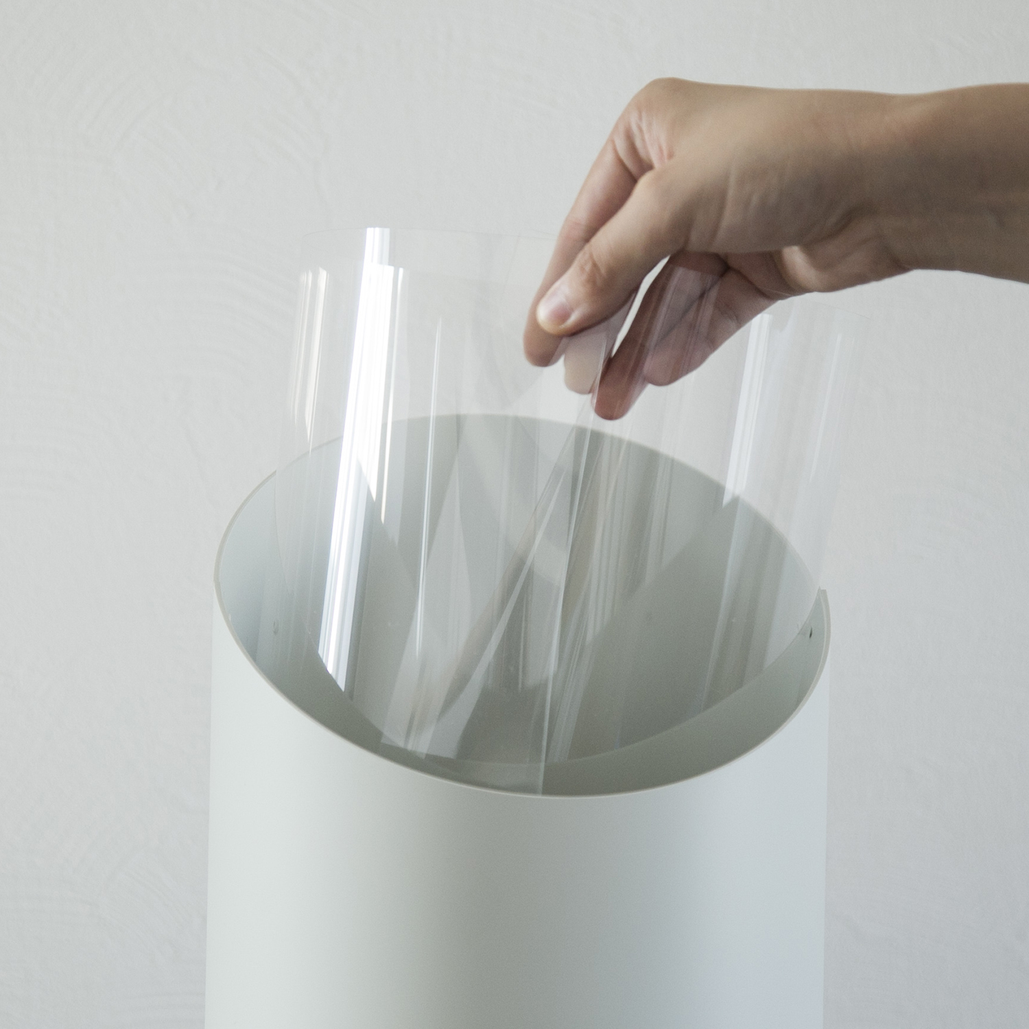 MOHEIM/SWING BIN M -生活感を感じさせない、インテリアとして美しい