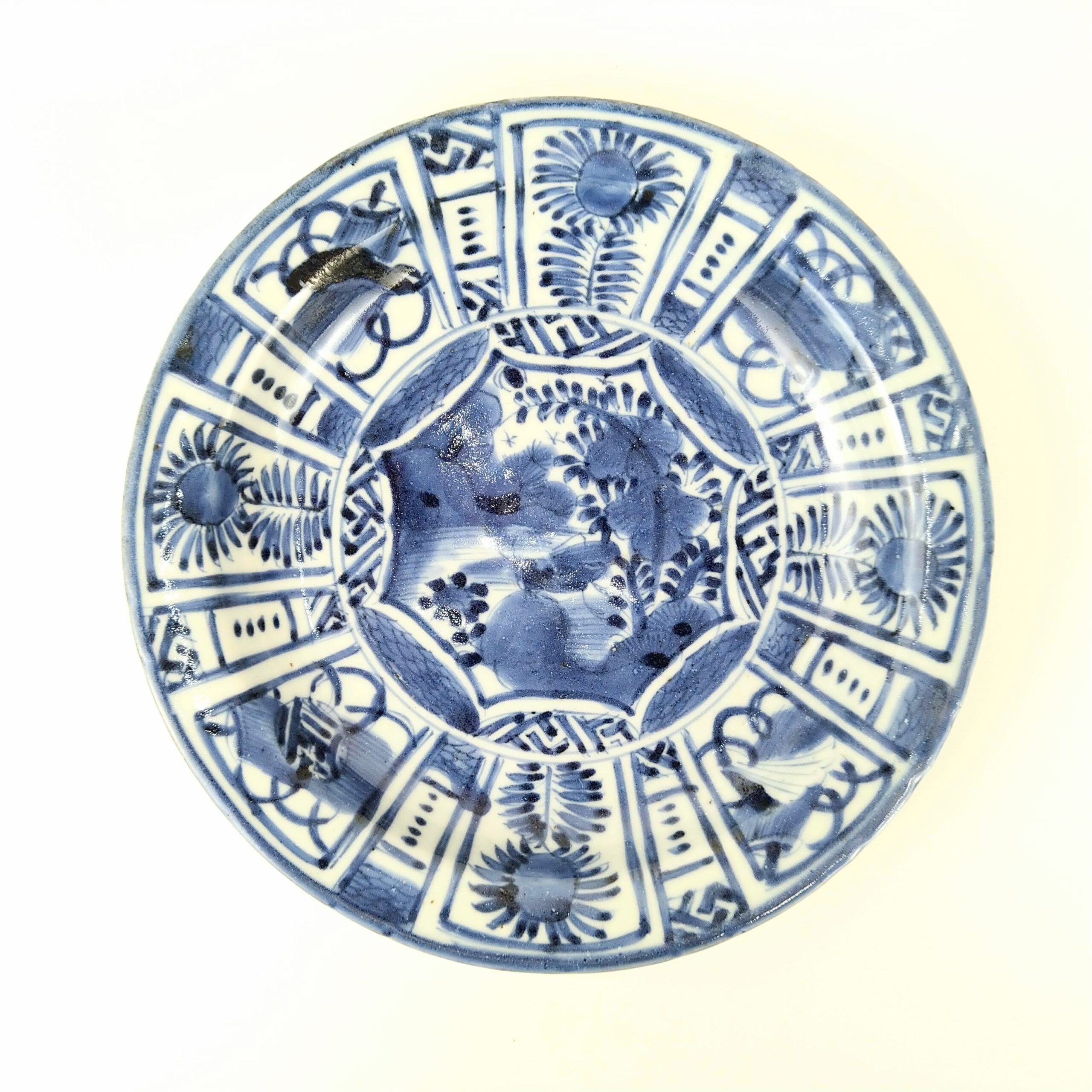 伊万里 染付芙蓉手虫文皿 – 古美術西川