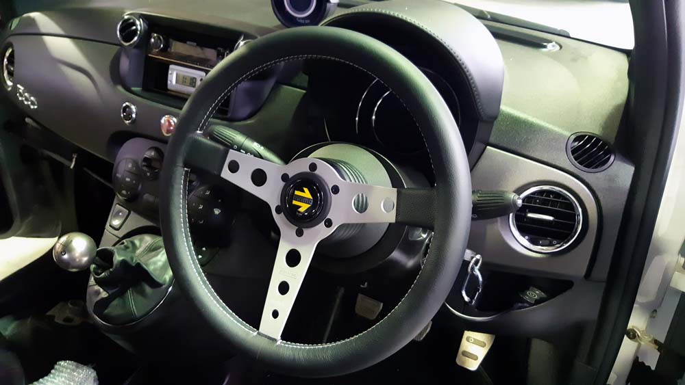 ステアリングボス｜フィアット・アバルトのことならTRUCCO（トゥルッコ）