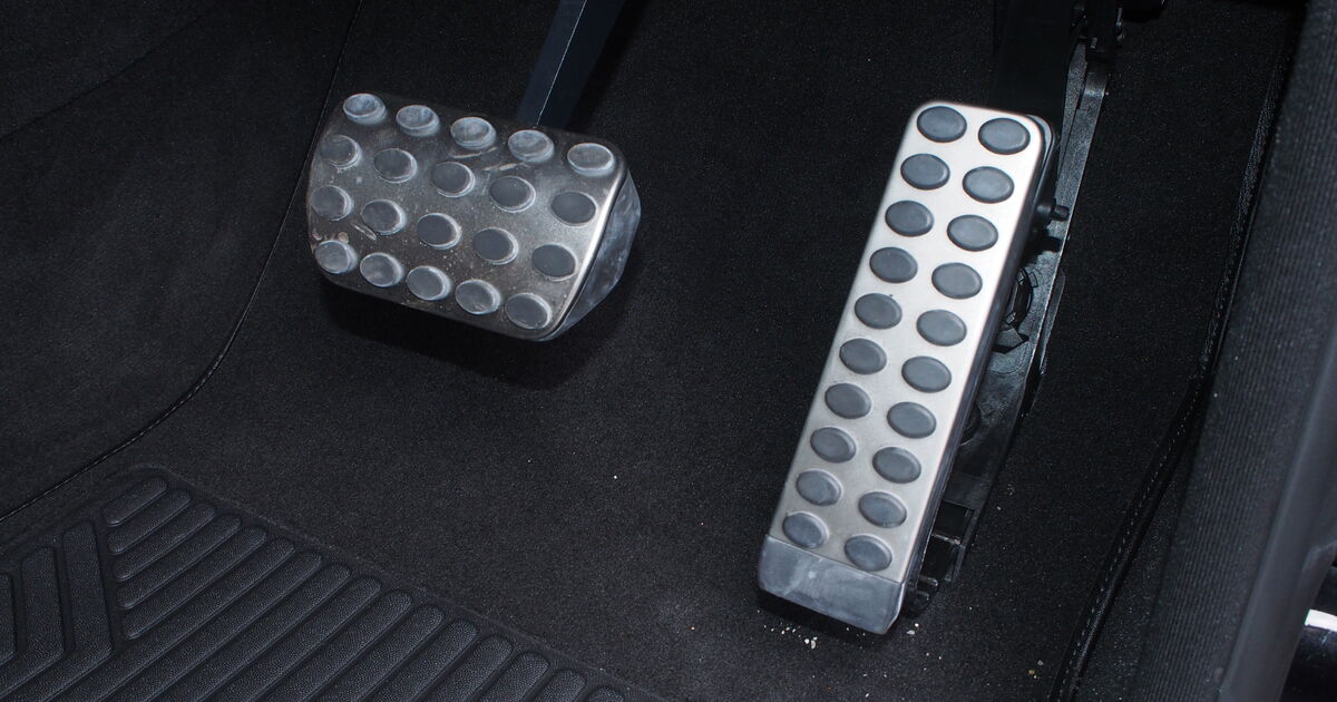 ベンツ W463 ゲレンデ G350d アクセルペダルスペーサー取付！ | 欧州