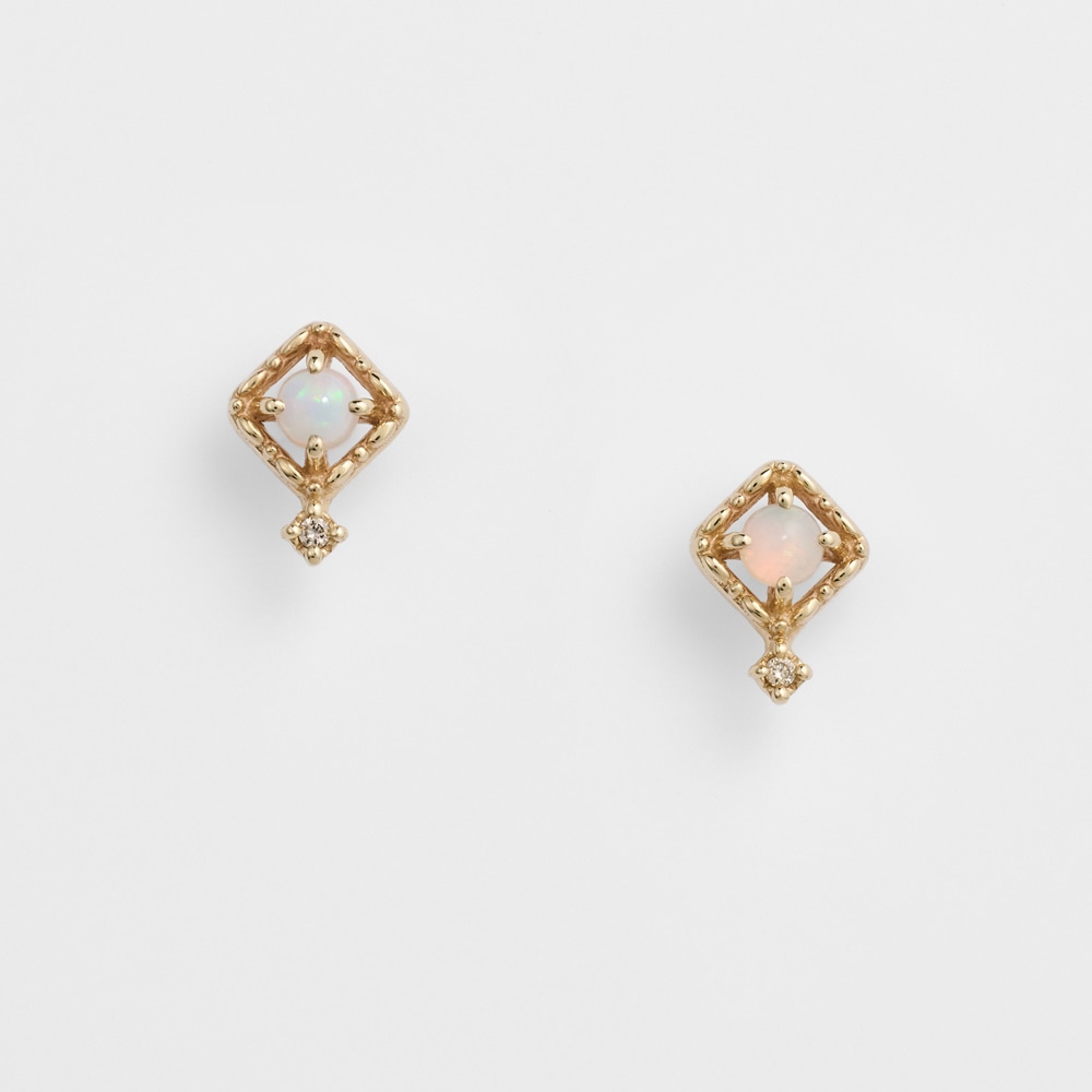 K10オパールピアス｜ピアス｜アガット 公式オンラインストア