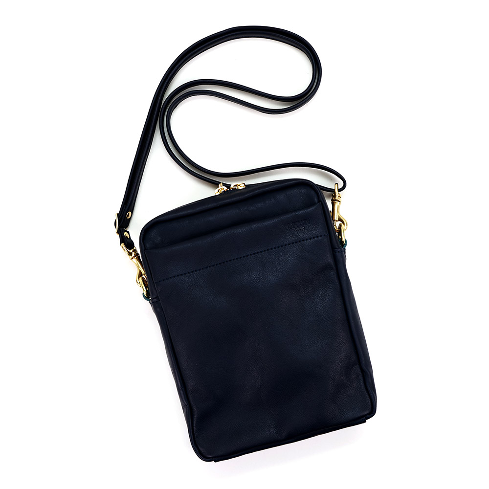 シックタテミニショルダー』(全3色)軽量ソフトヌメ/スタイルアップを