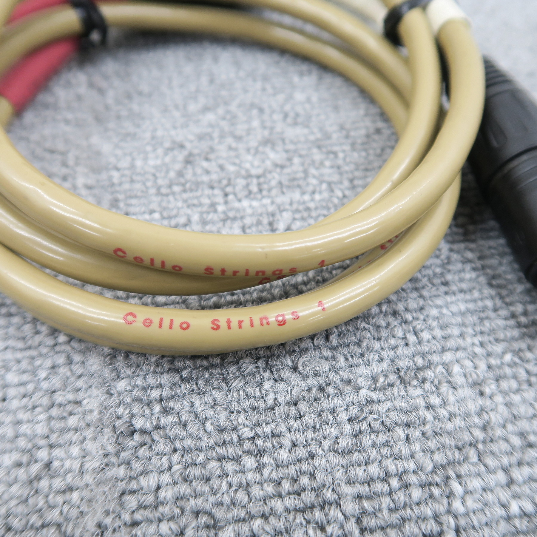 Cランク】チェロ CELLO strings 1 XLR/Fischerケーブル 約0.8mペア