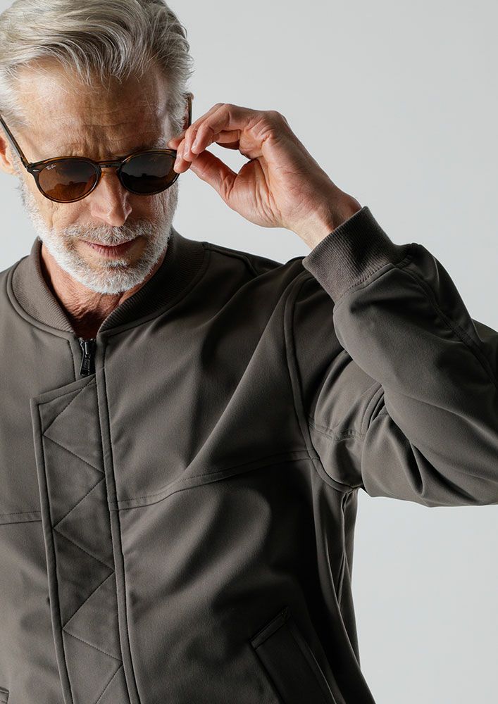 AKM】STRETCH ENERGY GATHER BOMBER -D.GRAY- | AKM［エイケイエム