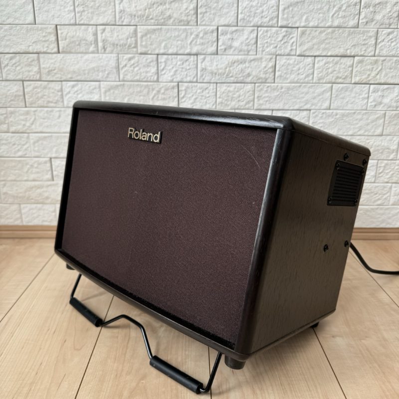Roland AC-60の魅力とは？アコースティックギター用アンプの使い方を