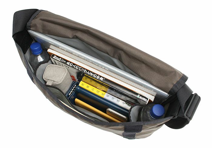 PORTER ポーター フラット メッセンジャーバッグS | TOZAI NANBOKUYA