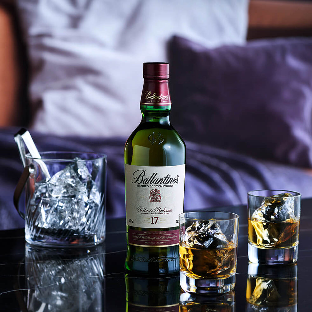 1827年創業スコッチウイスキー バランタイン 17年 トリビュート