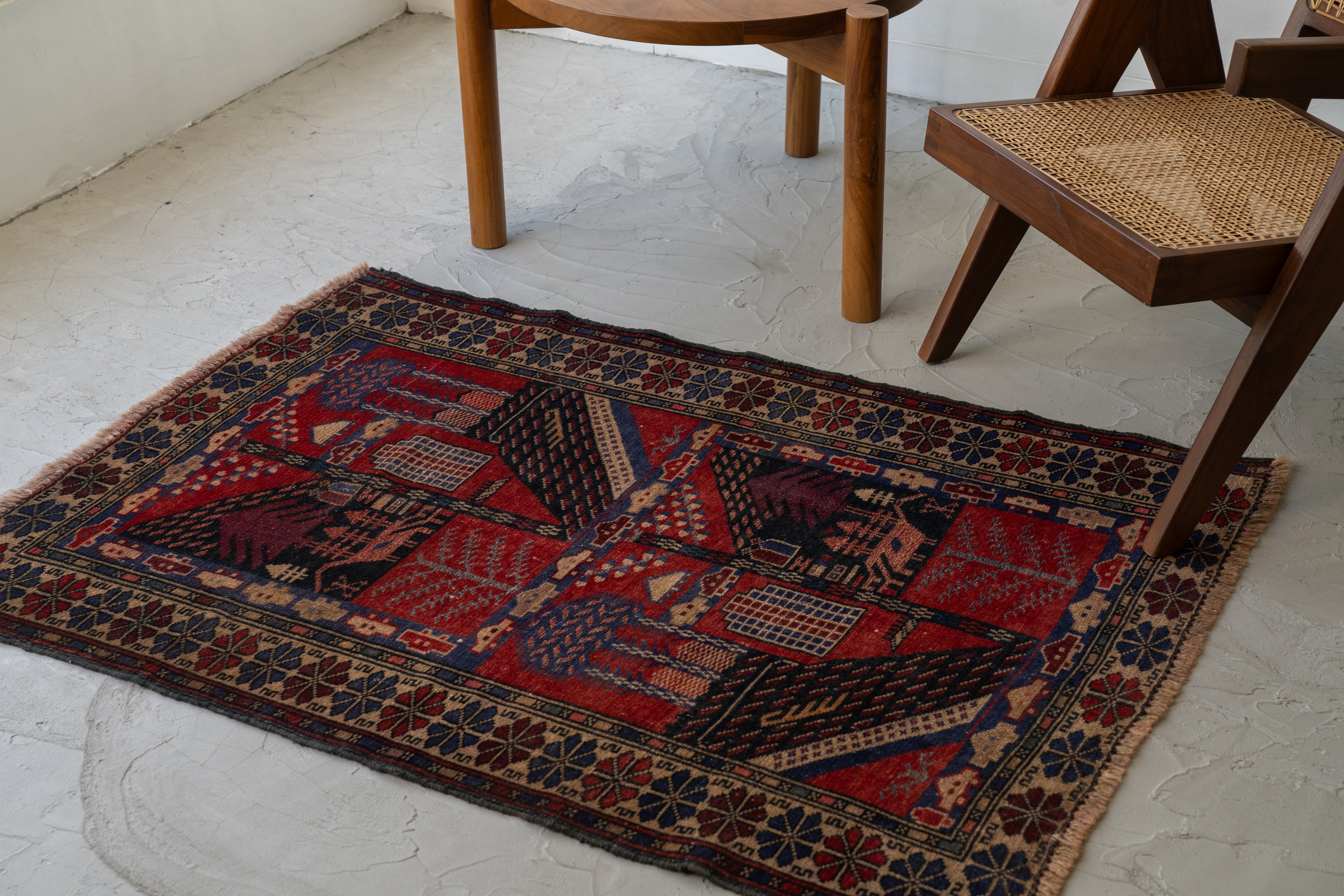 アフガニスタン産 1990年代 手織り絨毯】トライバルラグ-ヴィンテージ