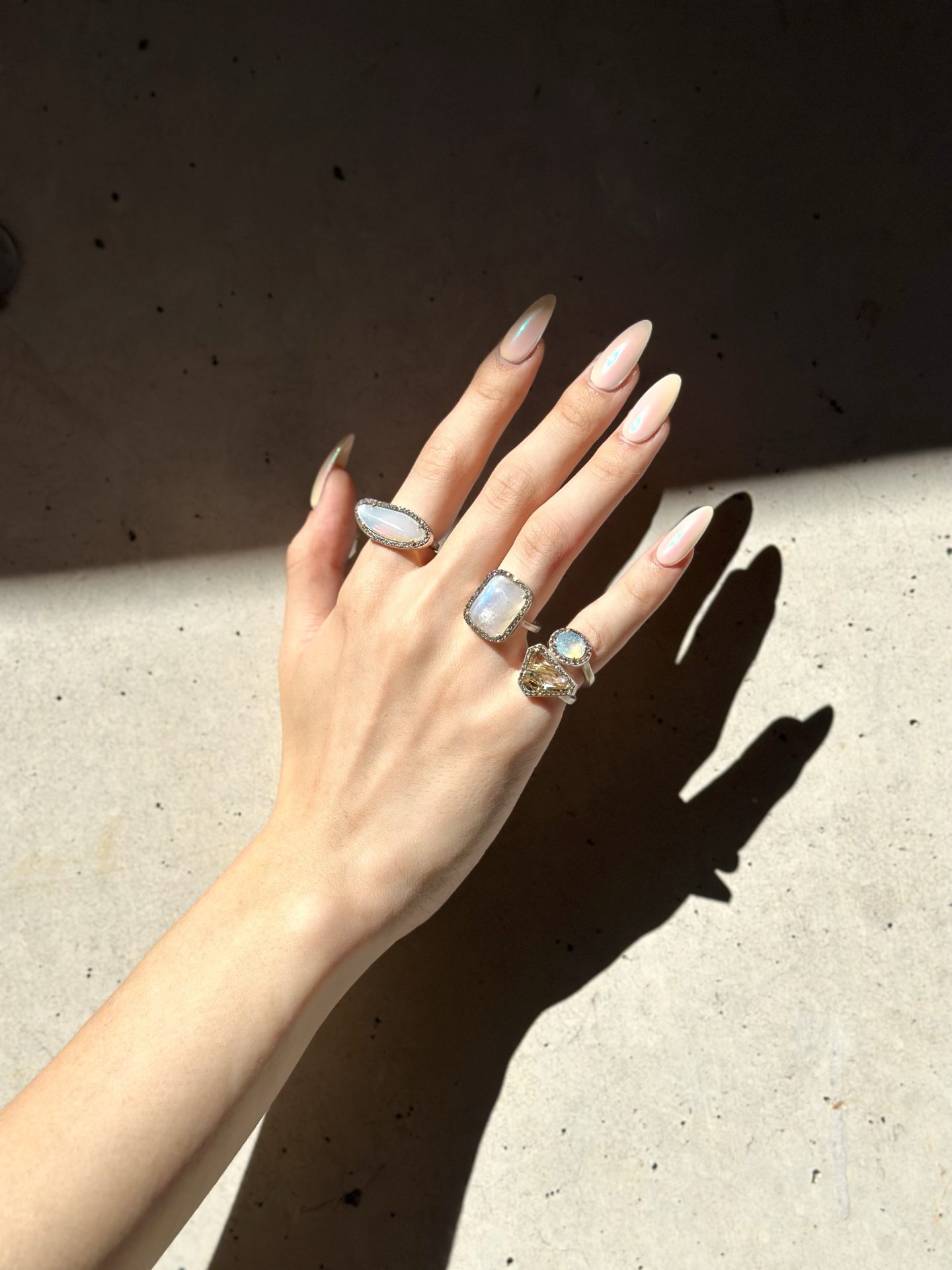 アドリンヒュー】新作リングはモード感漂うブラウンダイヤで by PR REN