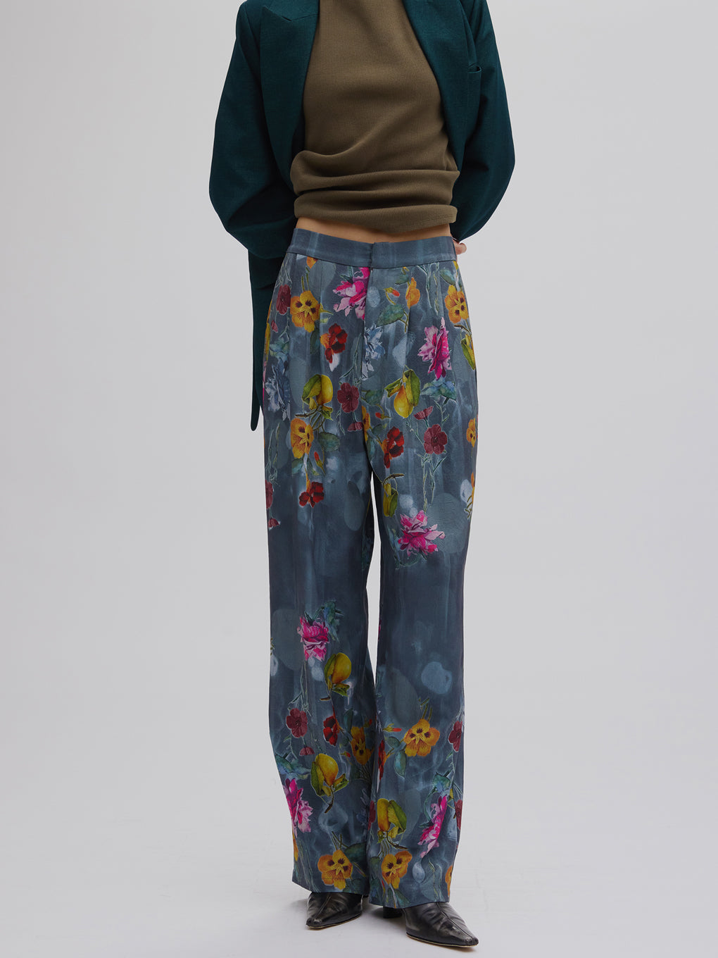 UND GRACE JACQUARD PRINT PANTS