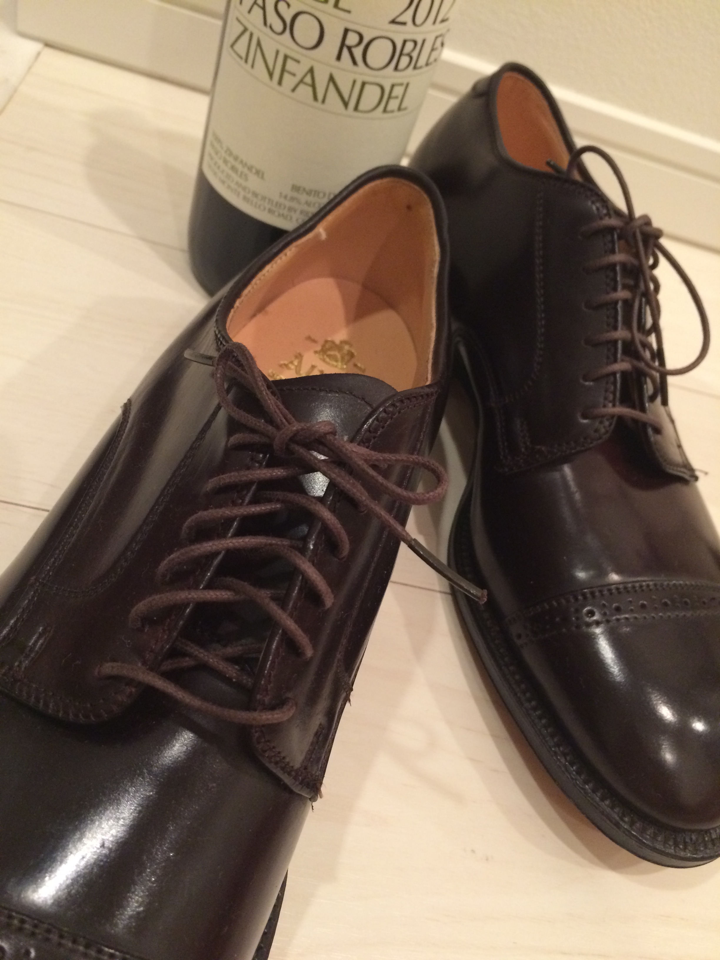 オールデン パンチドキャップトゥ 8 バーガンディー