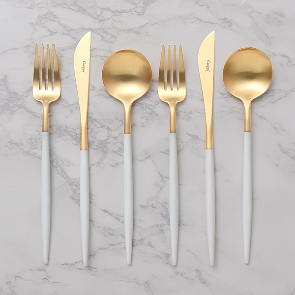 クチポール / GOA カトラリーセット ホワイト×ゴールドを贈るなら