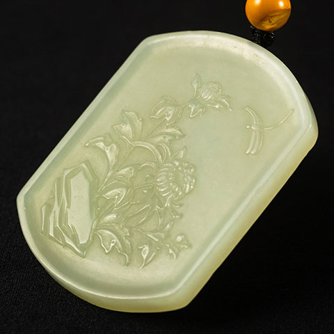 和田白玉 花・トンボ GK122 | 和田玉・天珠販売 アンティークキャス