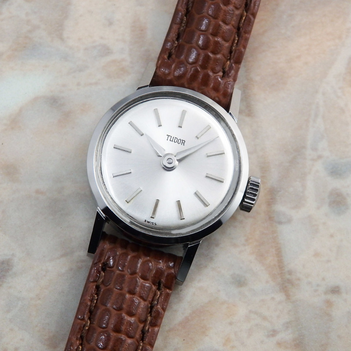 アンティーク チュードル レディース 腕時計 シルバーダイヤル