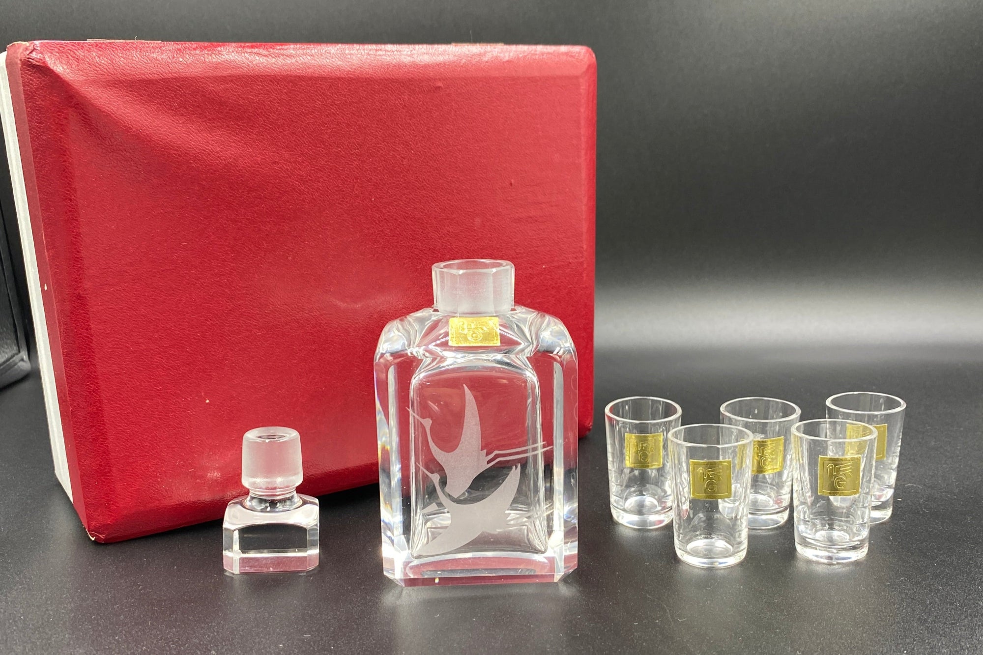 カガミクリスタル 創業50周年記念デキャンタ1点＆ショットグラス5点