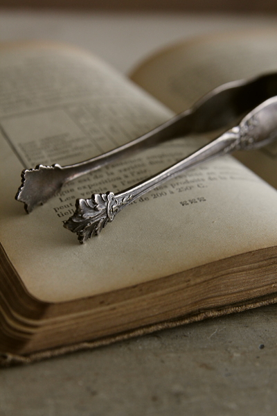 アンティークシルバーシュガートング イギリス ドイツ バラ 【Antiques