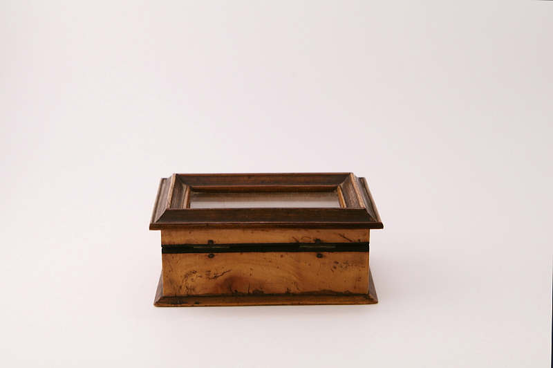 木箱のジュエリーボックス フランス アンティークストリュフ 20250806