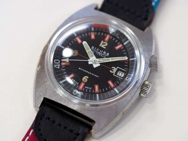 シクラ SICURA ダイバーズウォッチ ダブルリューズ インナーベゼル 23