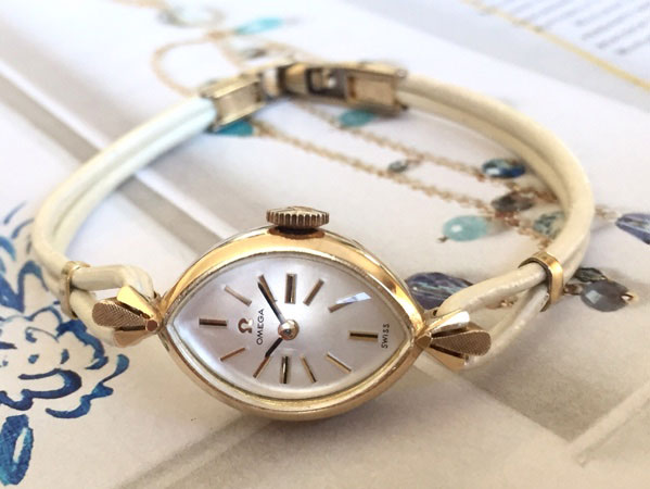 オメガ アーモンド型 レザーブレスレット10K GOLD FILLED 手巻き式