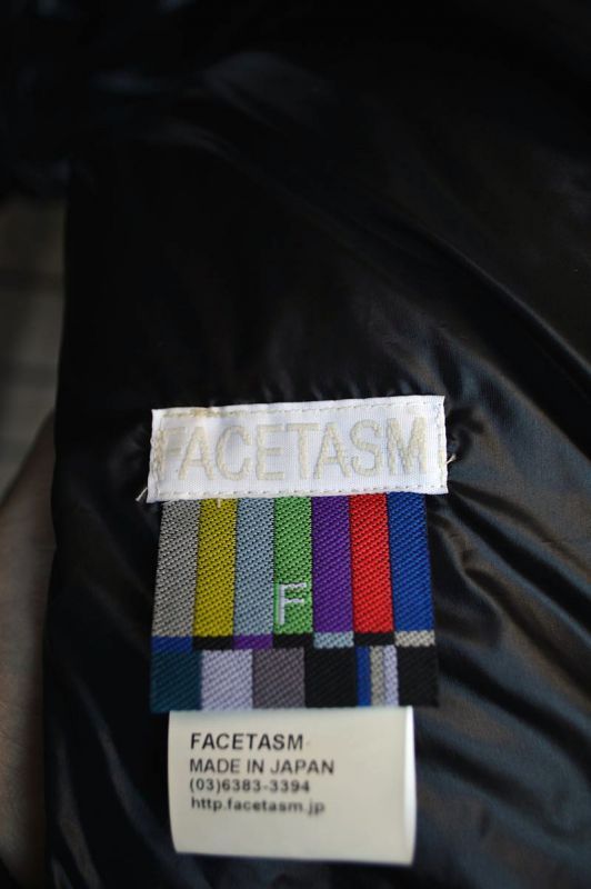 FACETASM ファセッタズム】黒柄ダウンマフラー
