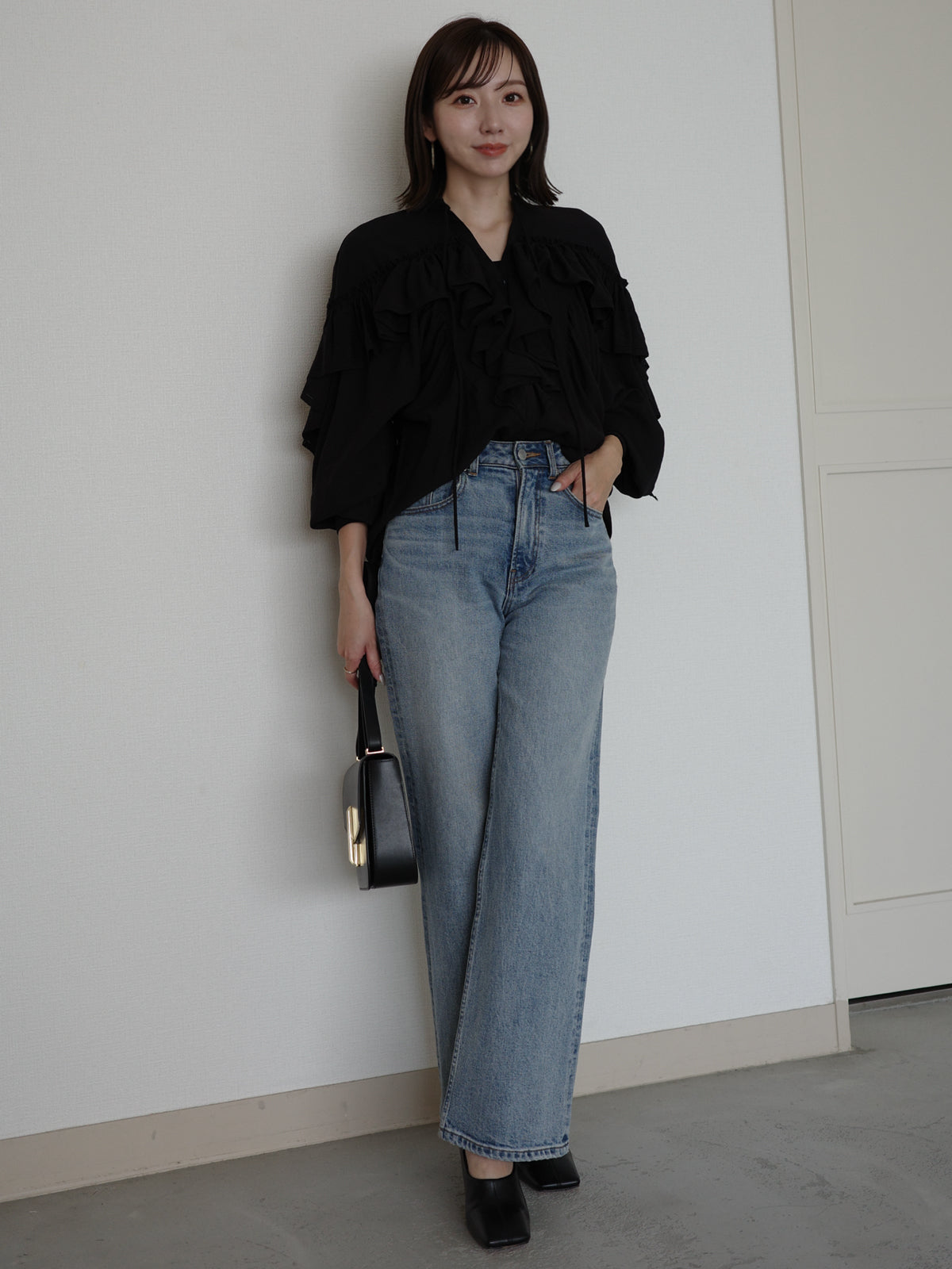 リンクルラッフルブラウス