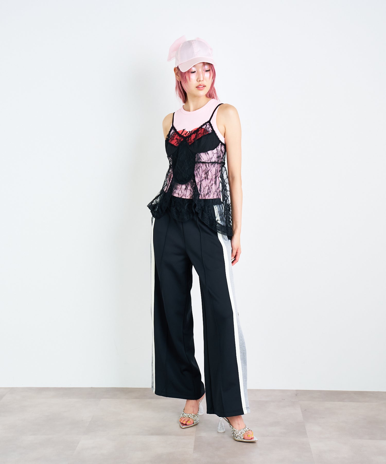 10053797.jpg?v=1756685798&