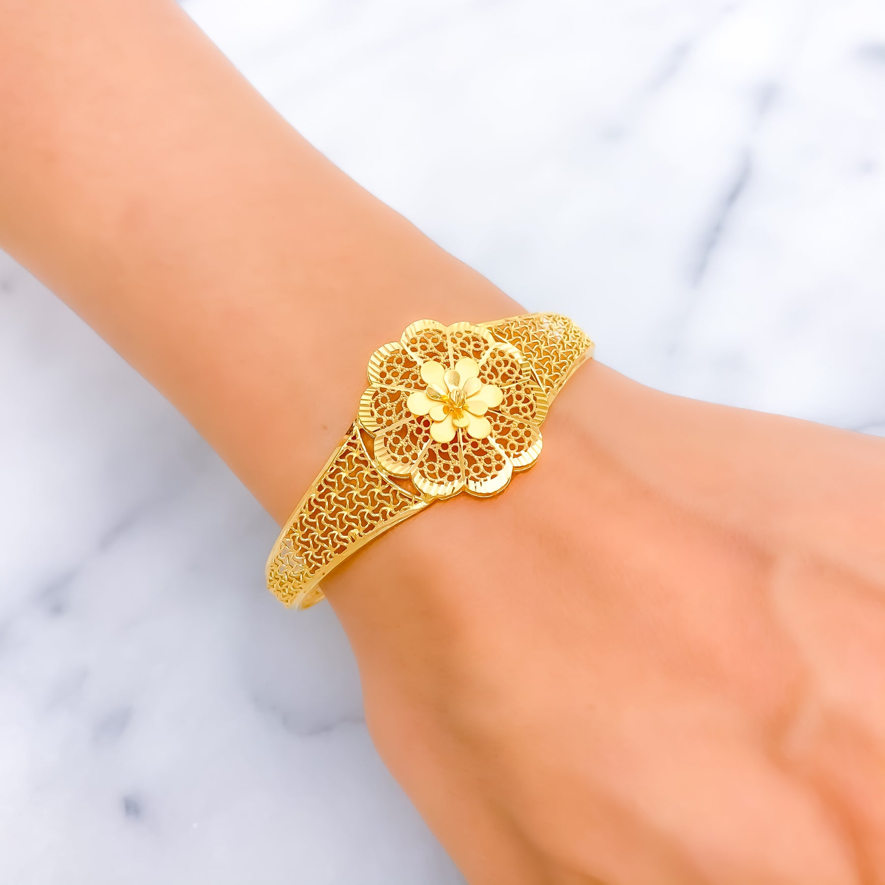 Majestic Meshed Flower 22k Gold Bangle Bracelet – Andaaz Jewelers