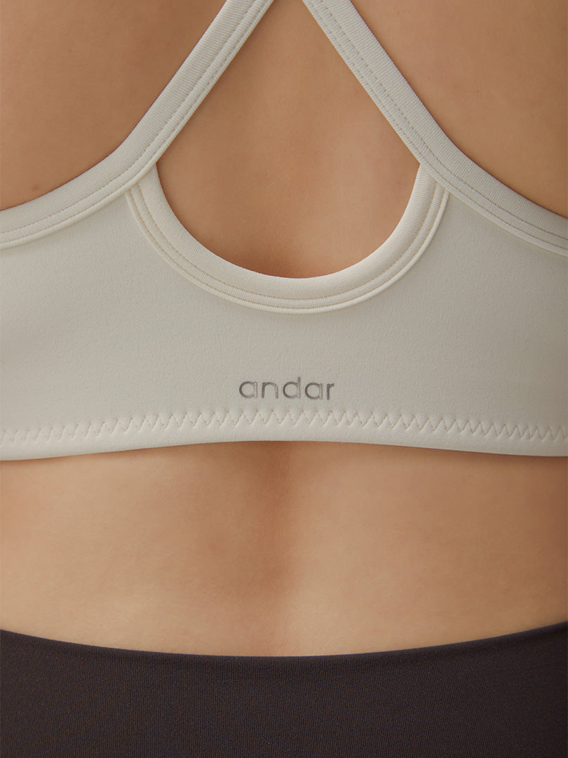 Airexpert Yバック スポーツブラ (パッド縫い付け) | andar JAPAN