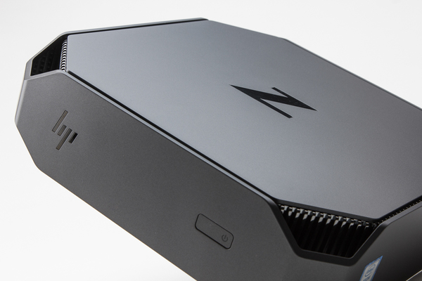 ASCII.jp：日本HPがまた世界初!? Xeon搭載「HP Z2 Mini G3」ミニワーク