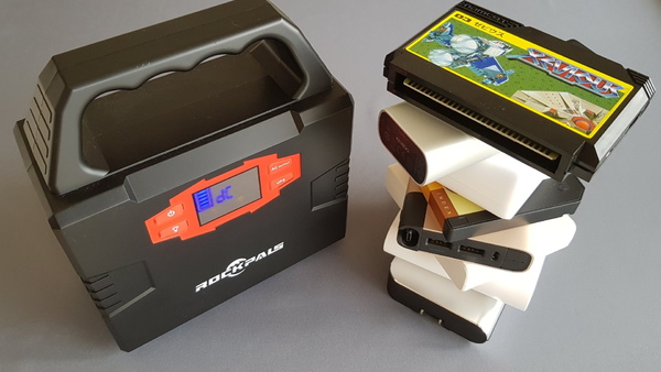 ASCII.jp：無停電電源装置にもなる！ 40800mAhの大容量バッテリーを