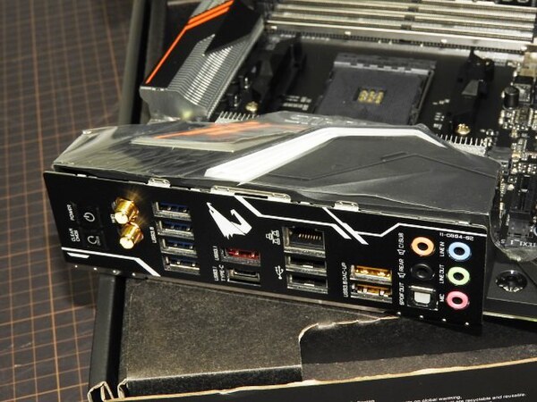 ASCII.jp：AMD X470チップセット搭載マザーが発売【GIGABYTE編】