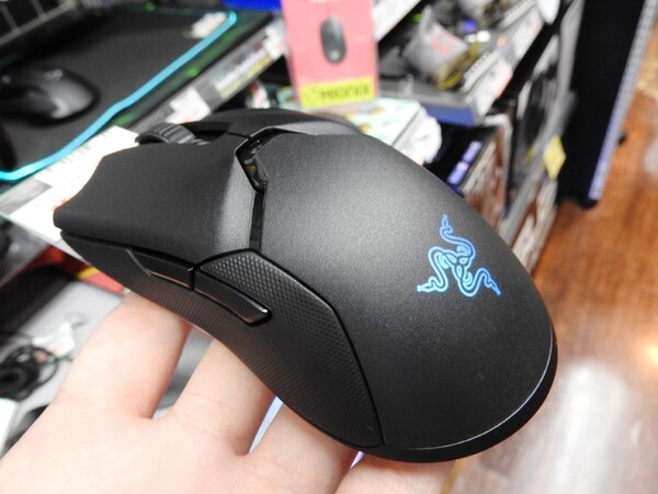 ASCII.jp：ワイヤレスなのに74gのゲーミングマウス「Razer Viper