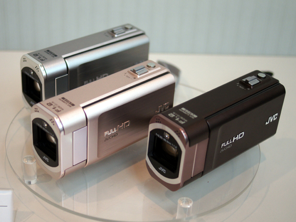 ASCII.jp：F1.2の明るいレンズを搭載したビクター「Everio」新モデル