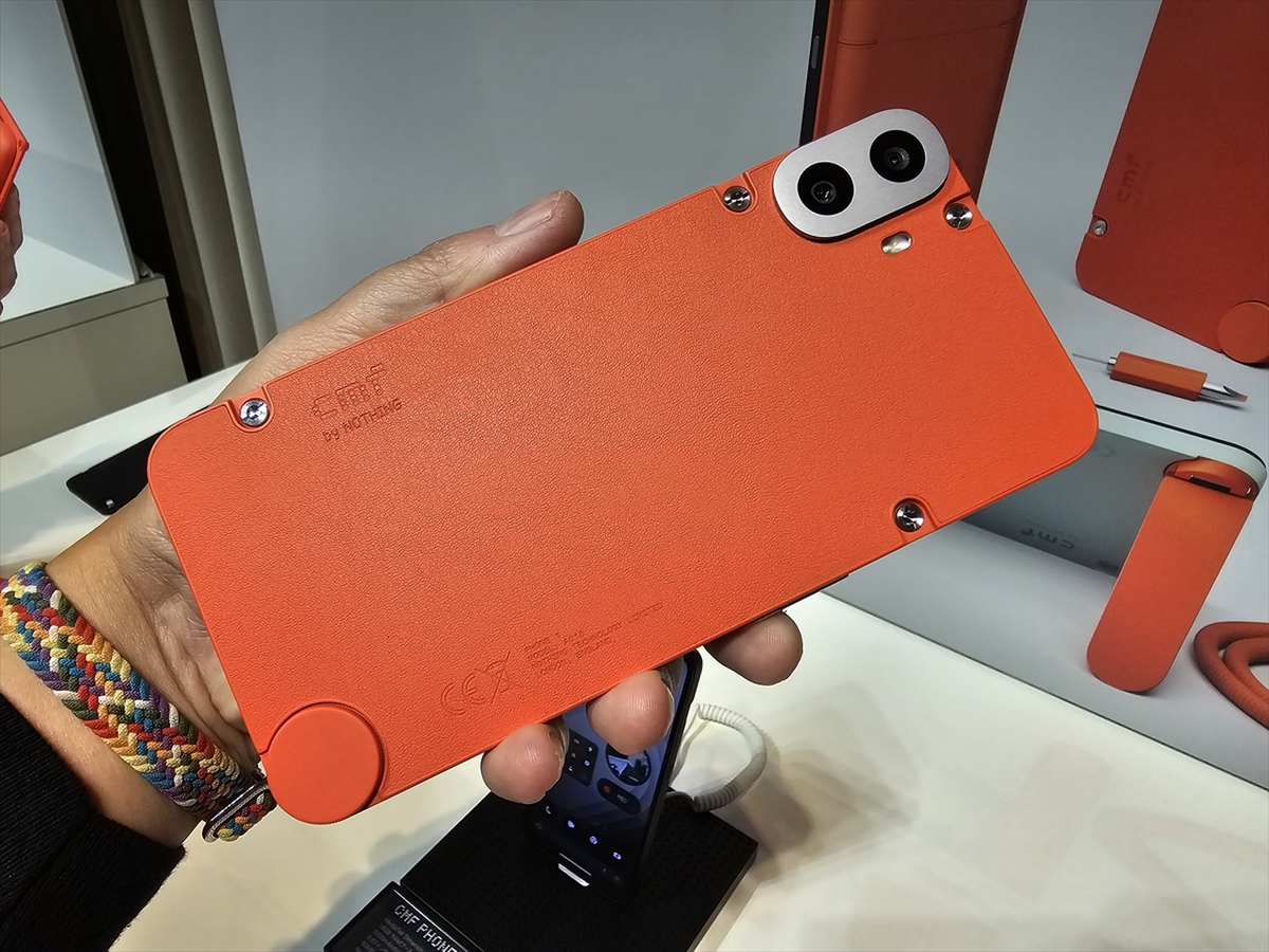 Nothing「CMF Phone 2 Pro」日本発売！ デザイン良し、カメラ3眼