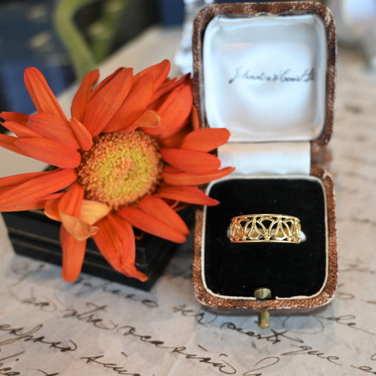 透かしデザイン リング | 芦屋Antico